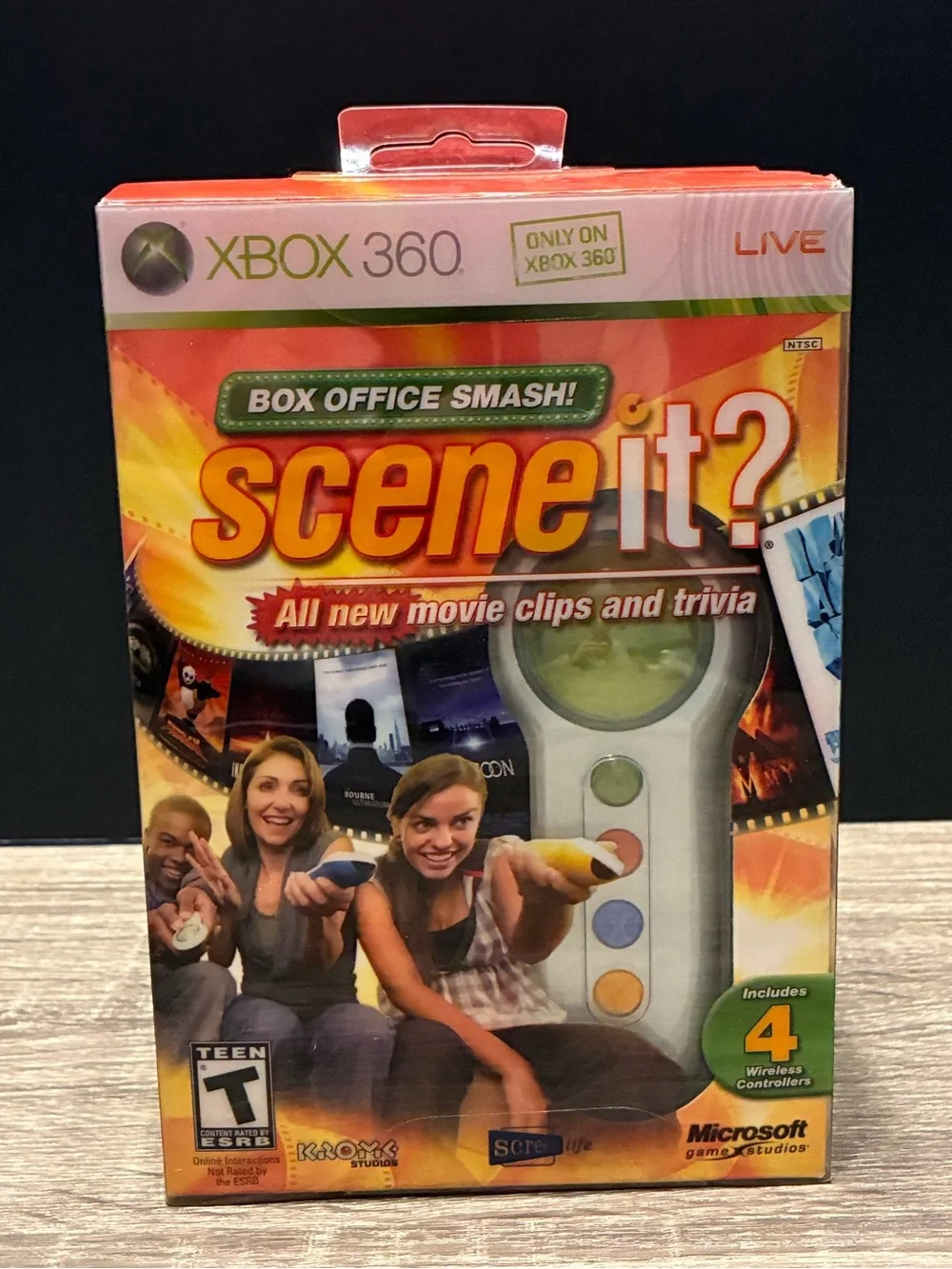 SCENE IT? Box Office Smash Bundle (Xbox 360, 2008 Disc + 4 Controllers) CIB VGC